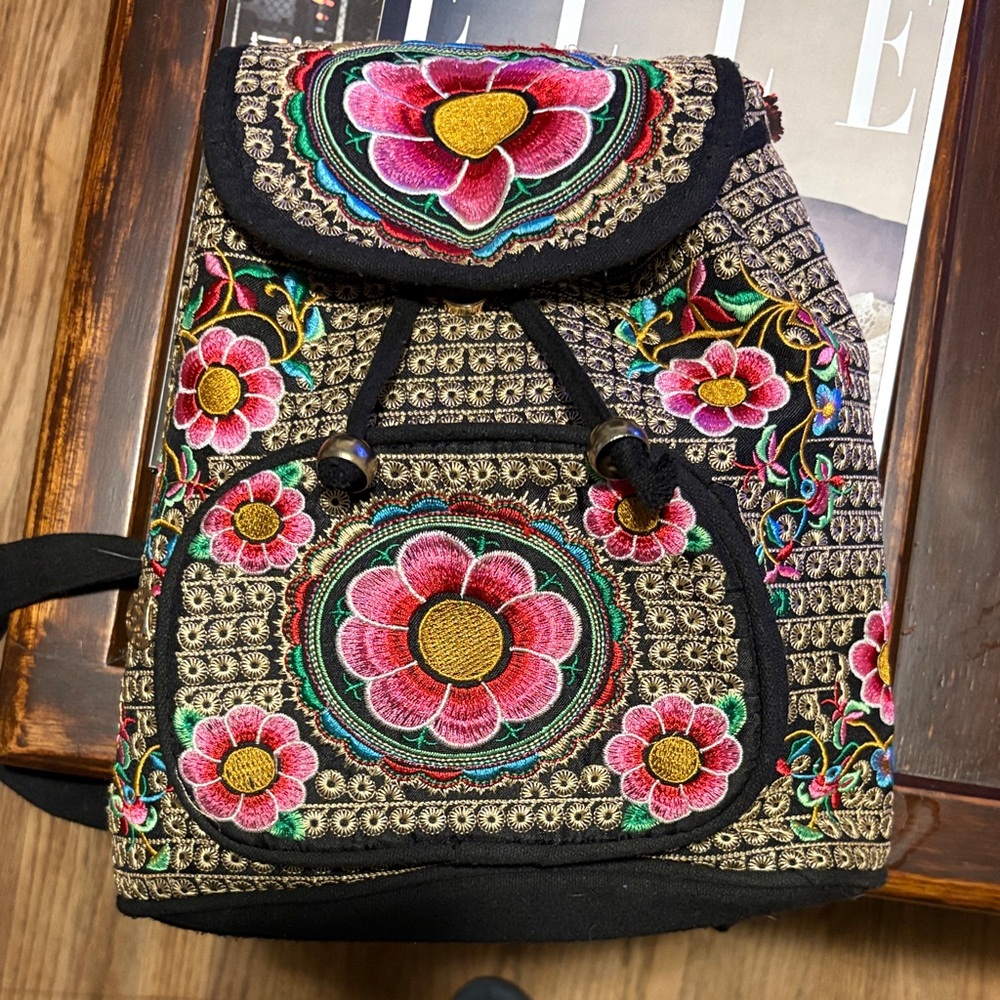 Embroidered Floral Backpack with Vibrant Colors